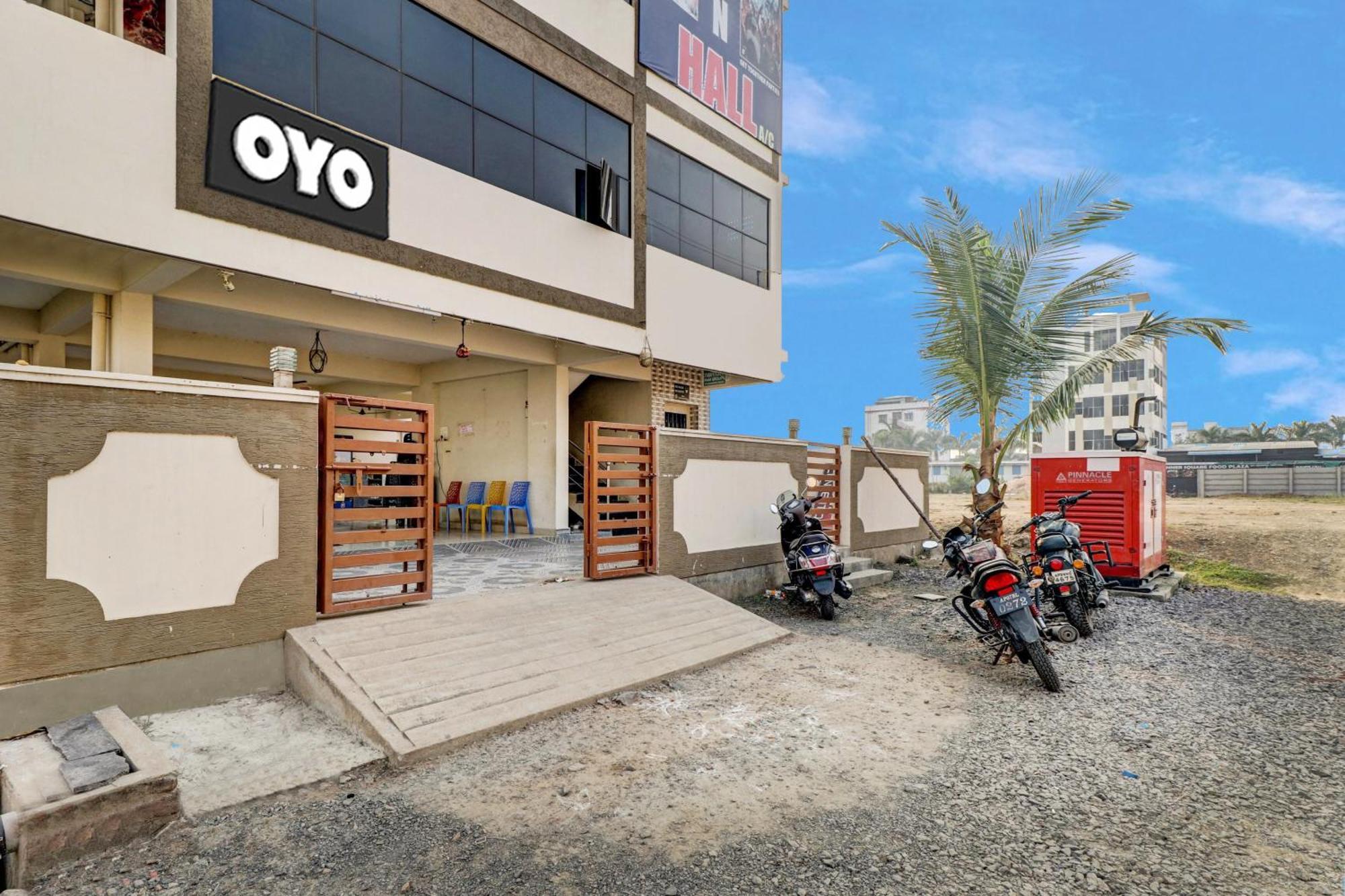 Oyo Vnr Convention Guntur Exterior photo