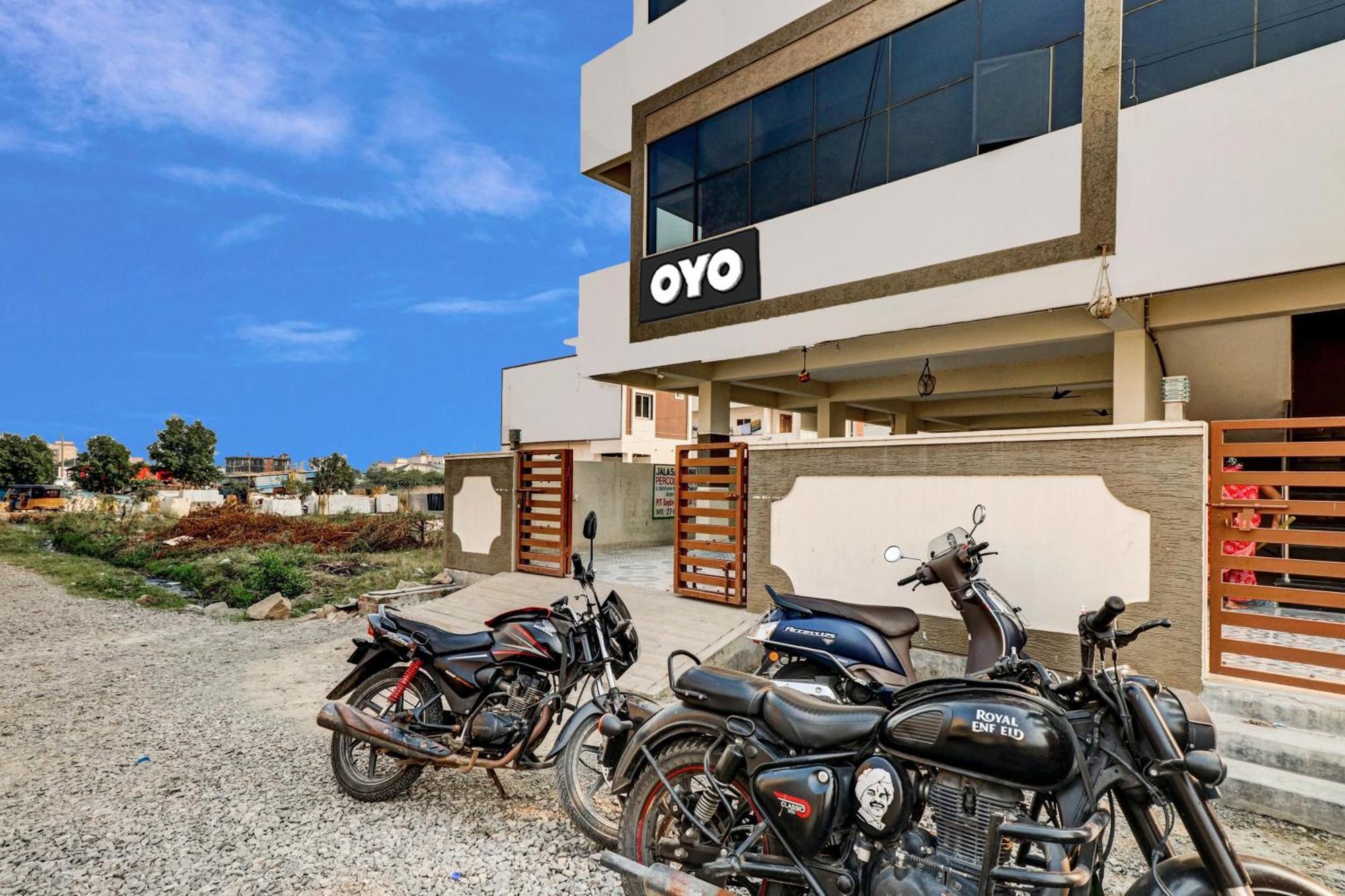 Oyo Vnr Convention Guntur Exterior photo